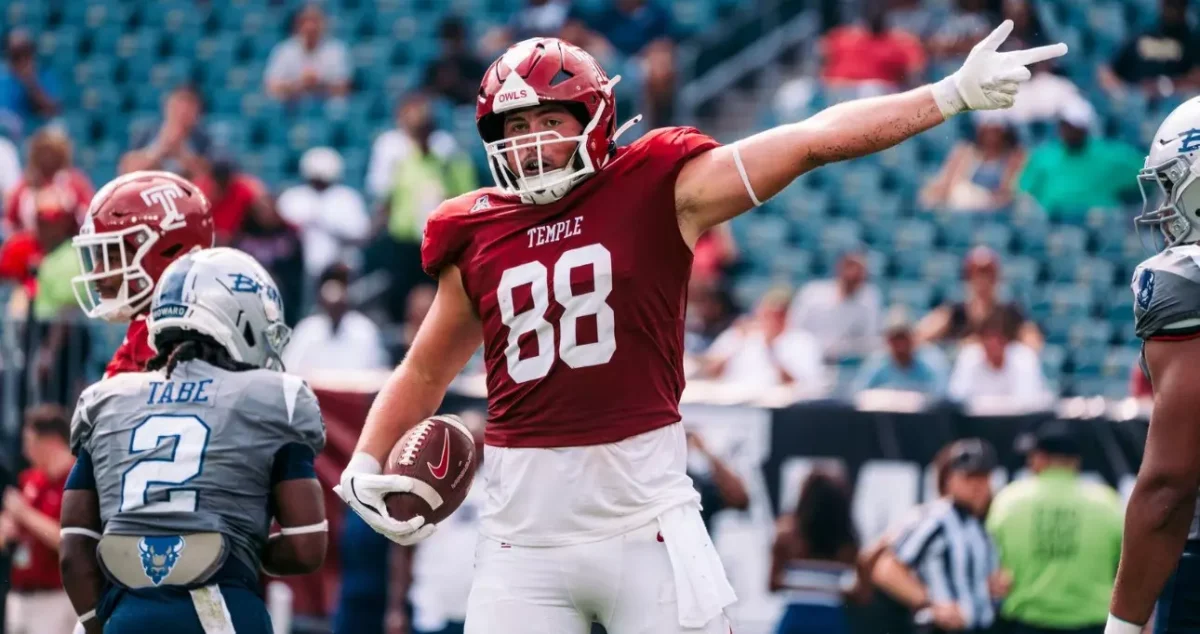 From England to Endzones: The Rise of Temple’s Tight End Peter Clarke